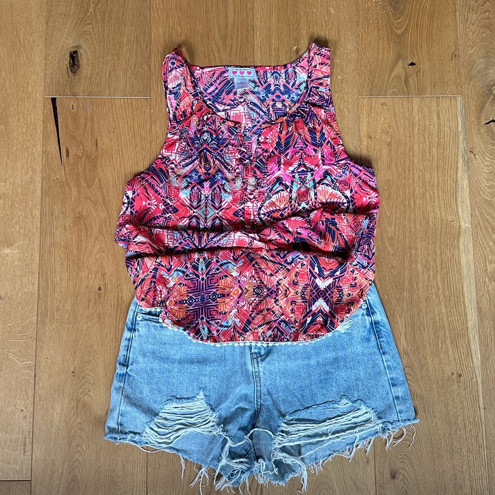 Silk blend colorful sleeveless blouse
